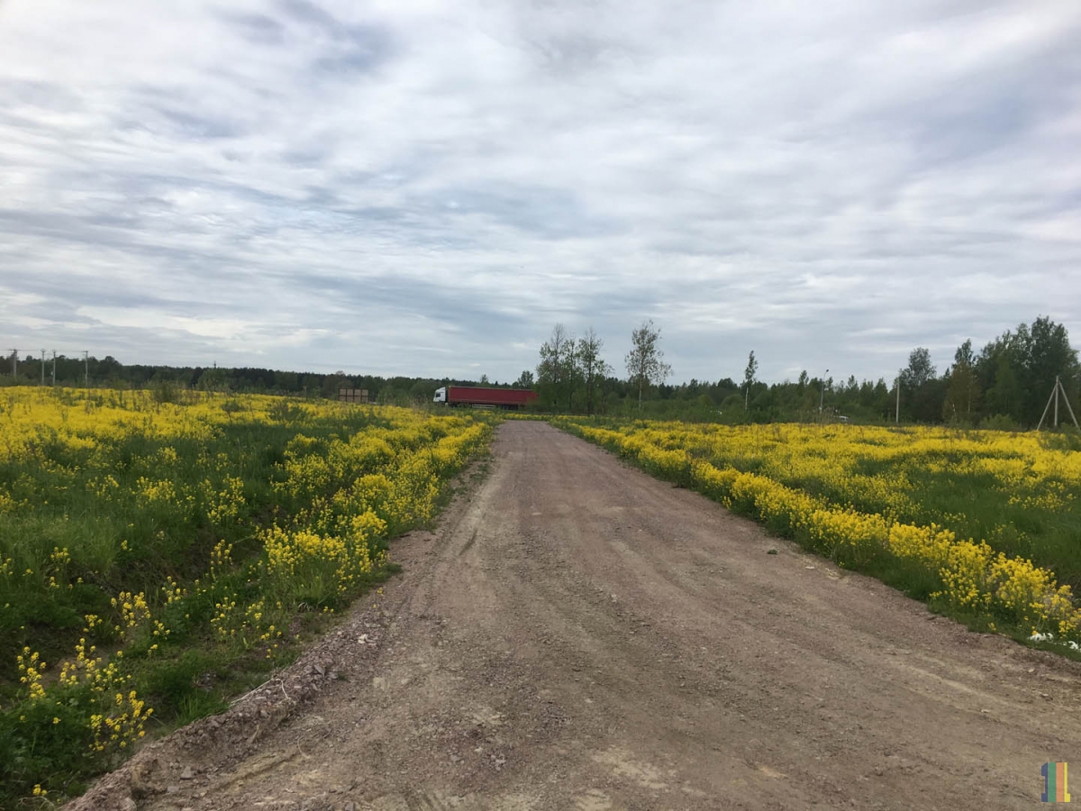 �����-���