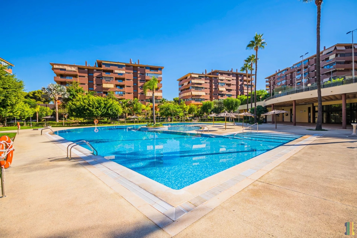    Hacienda de Vistahermosa: ,     .